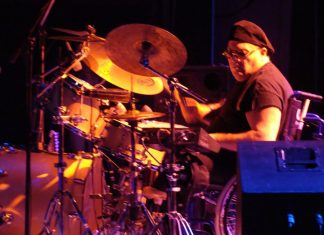 LUIS DORIEUX,baterista de Los Peces Gordos, vibrando desde Tucumán, al corazón……….