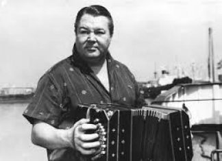 Homenaje a Anibal Troilo – Jacqueline Sigaut (voz) y José Ogivieki (piano)
