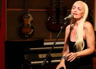 Silvina Garré “Más que loca” canta a Litto Nebbia