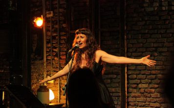 PRESENTACIONES: ANDREA BOLLOF.