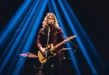 SEBA DUBAR: «DESDE QUE COMPRÉ MI PRIMERA GUITARRA NO HUBO UN DÍA QUE NO LA HAYA TOCADO»